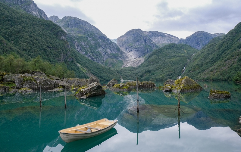 Michael-Lurie-Lake-Loen-Norway